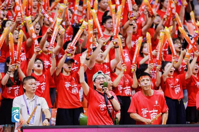 ”！苍南豪取十连胜！瓦力游戏燃爆“浙BA(图4)